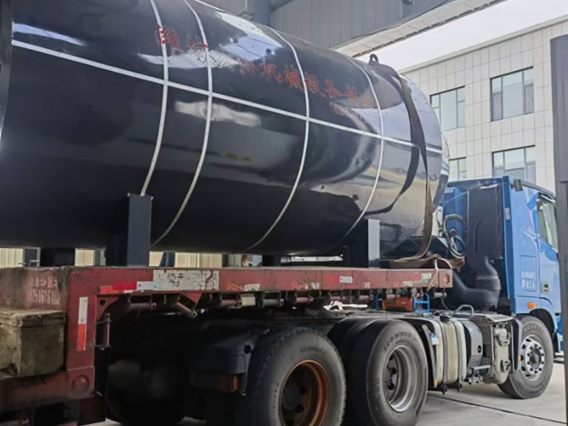 新興重工天然氣儲運裝備有限公司直燃式燃?xì)鉄犸L(fēng)爐發(fā)貨現(xiàn)場